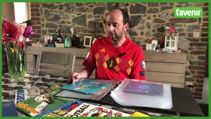 Il collectionne les albums panini