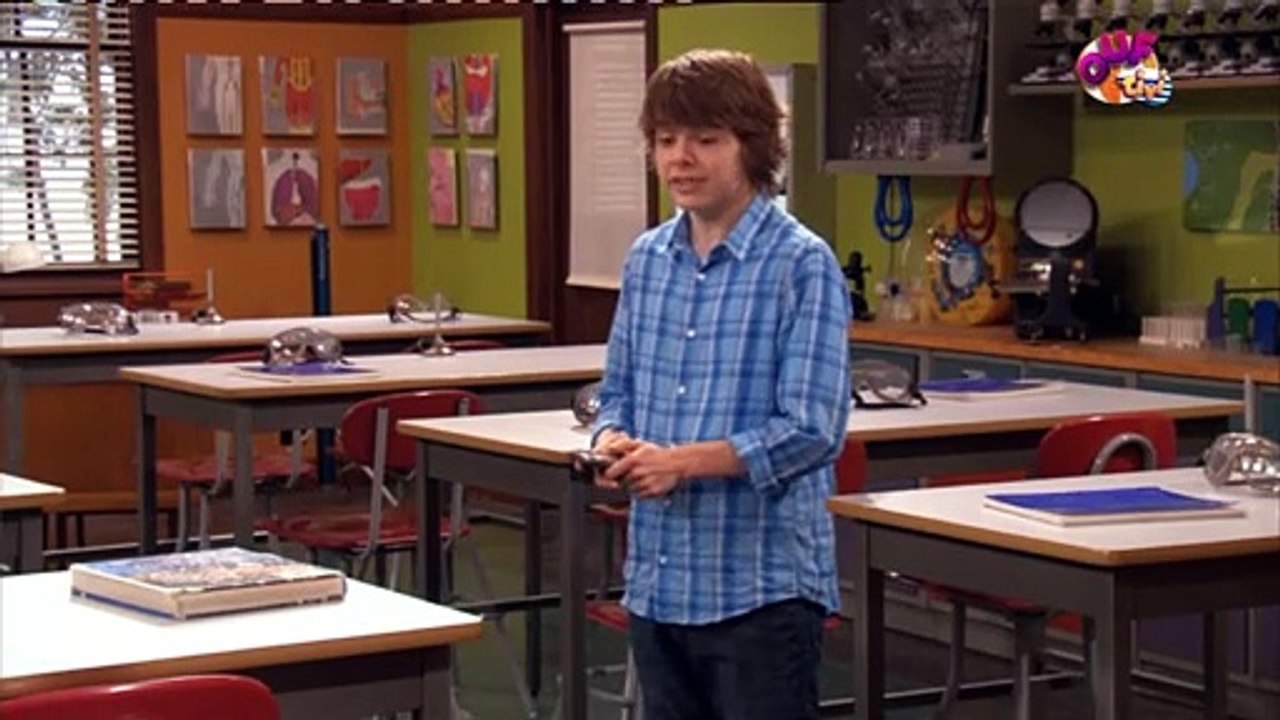 Mr Young - 1x02 Trop Jeune Mr Young