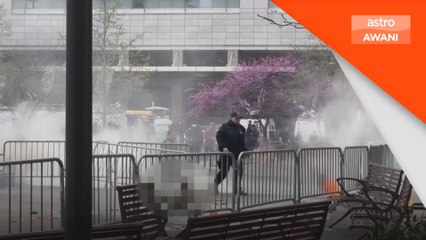 Lelaki bakar diri di luar mahkamah meninggal dunia