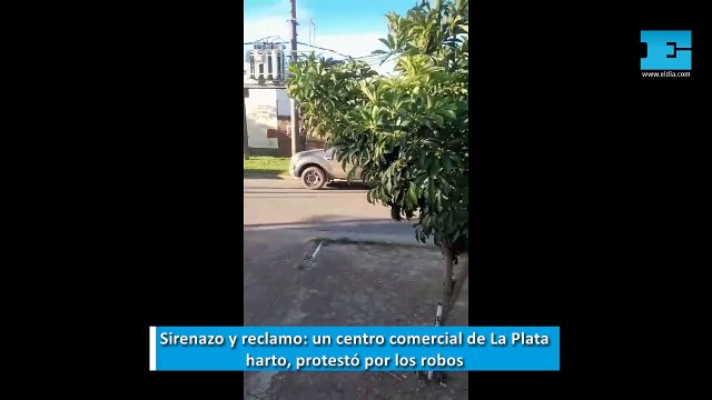Sirenazo y reclamo: un centro comercial de La Plata harto, protestó por los robos