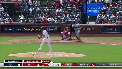 ¡Jackson Chourio llega a cuatro jonrones en el 2024!