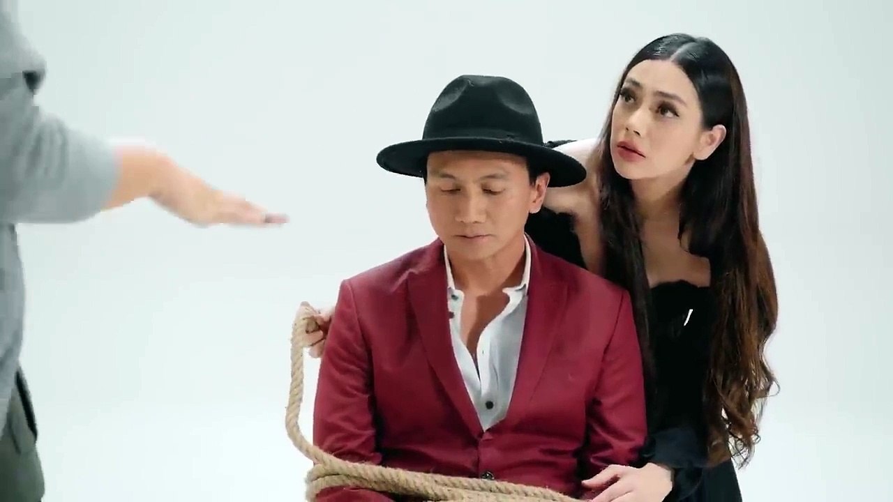 ANJI - ORANG YANG BERBEDA