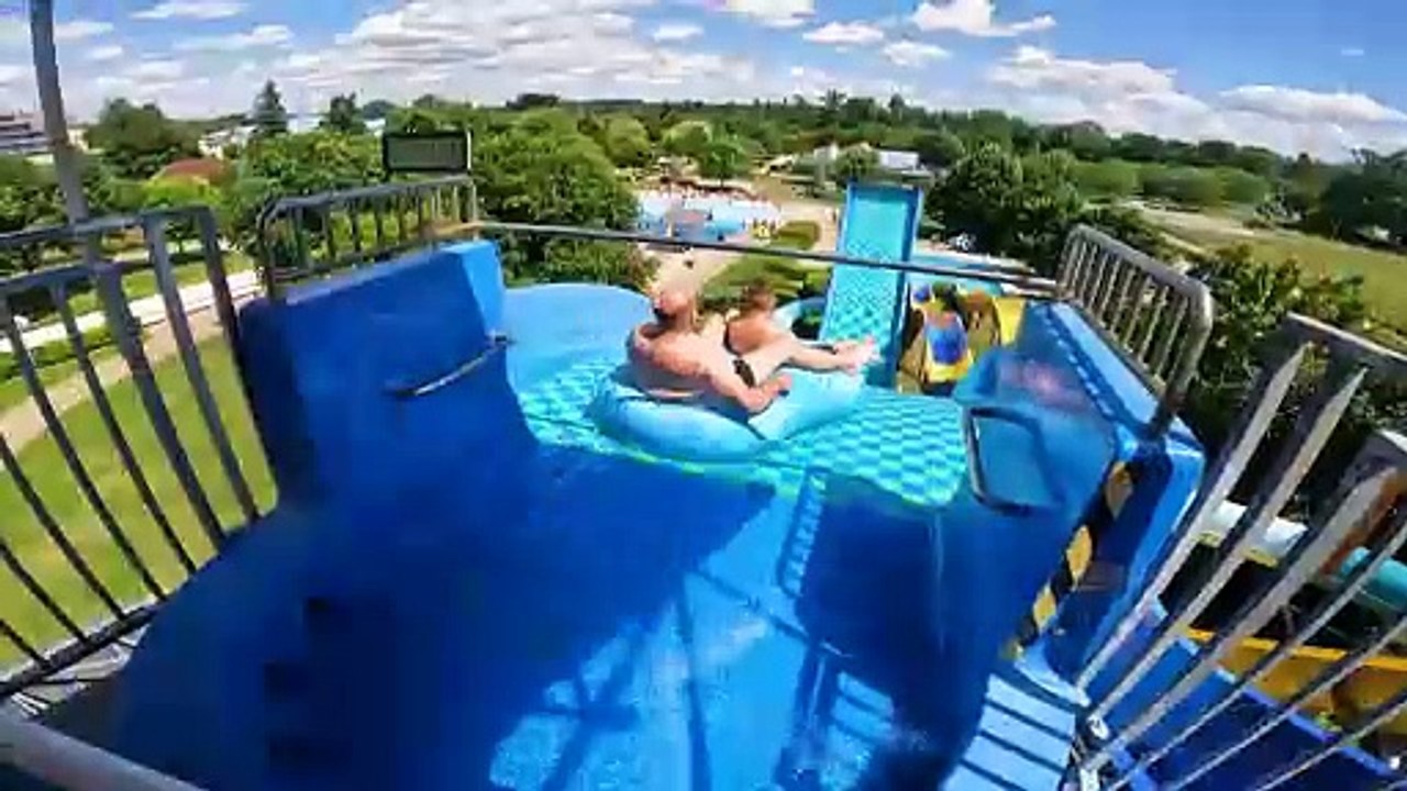 Hypnotizing Wave WaterSlide at Sárvári Gyógy- és Wellnessfürdő