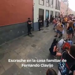 El indecente escrache contra el presidente canario por la izquierda que quiere acabar con el turismo