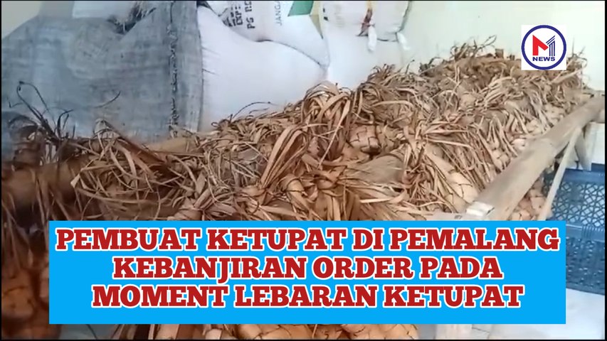 Pembuat Ketupat di Pemalang Kebanjiran Order Pada Moment Lebaran Ketupat