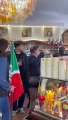 Firenze, Forza Italia regala arance al sindaco Nardella