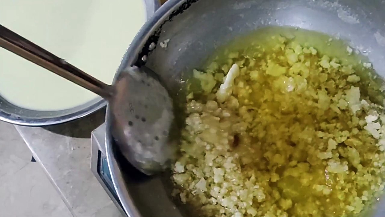 Makhadi Halwa (مکھڈی حلوہ) _ how to make Makhadi halwa at home _ #Halwa ...