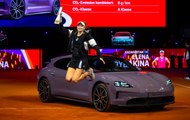 WTA - Stuttgart 2024 - Elena Rybakina remporte son troisième titre de la saison et une Porsche… qu’elle ne peut pas conduire !