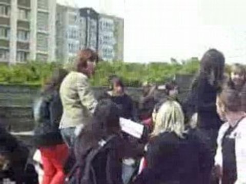 Rassemblement fan tokio hotel lille 09/04/08