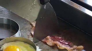 Cheese Bacon Hamburger - Korean Street Food #shortvideo