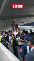 Karely Ruiz 'SE HIZO PRESENTE' en CU para el Pumas vs América