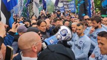 Inter, invasione dei tifosi: il video dell'incontro con i giocatori