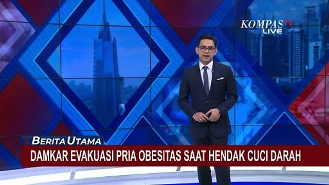 Momen Damkar Evakuasi Pria Obesitas saat Hendak Cuci Darah