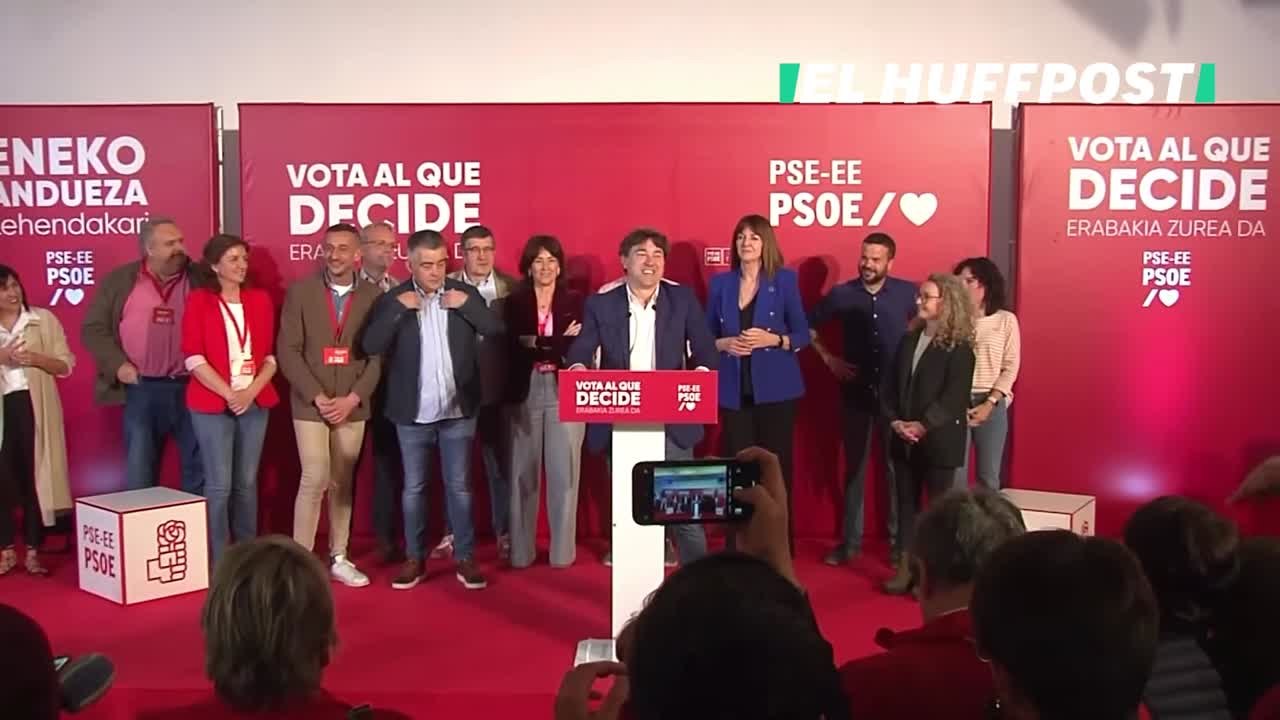 Eneko Andueza (PSE-EE): "La sonrisa nos delata. El PSE-EE ha tenido un extraordinario resultado en estas elecciones"