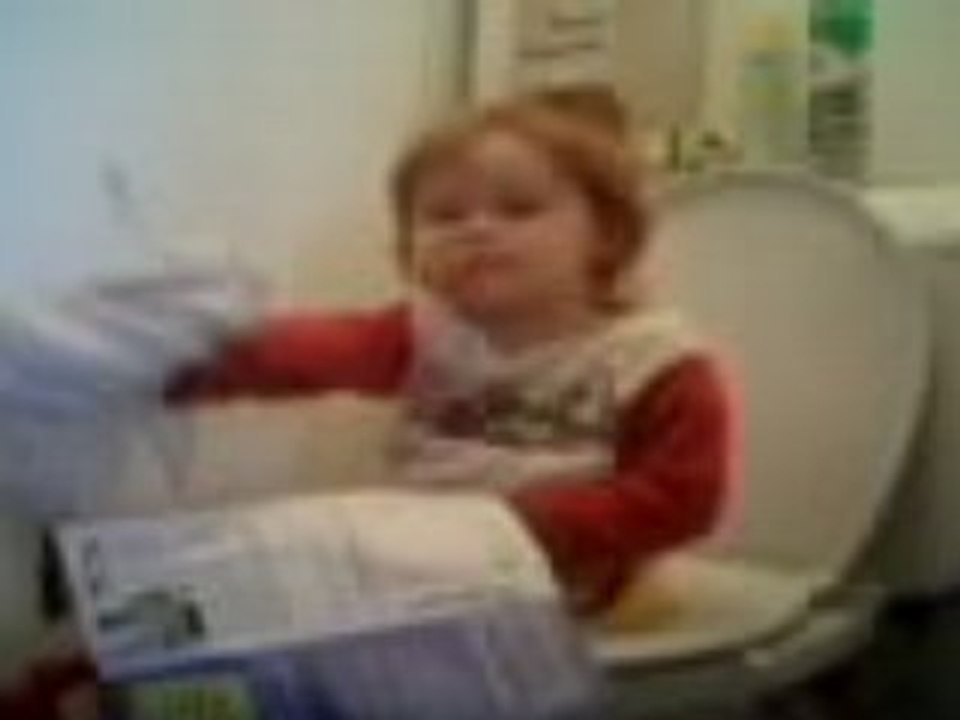 élodie sur le grand pot (27.08.2006)