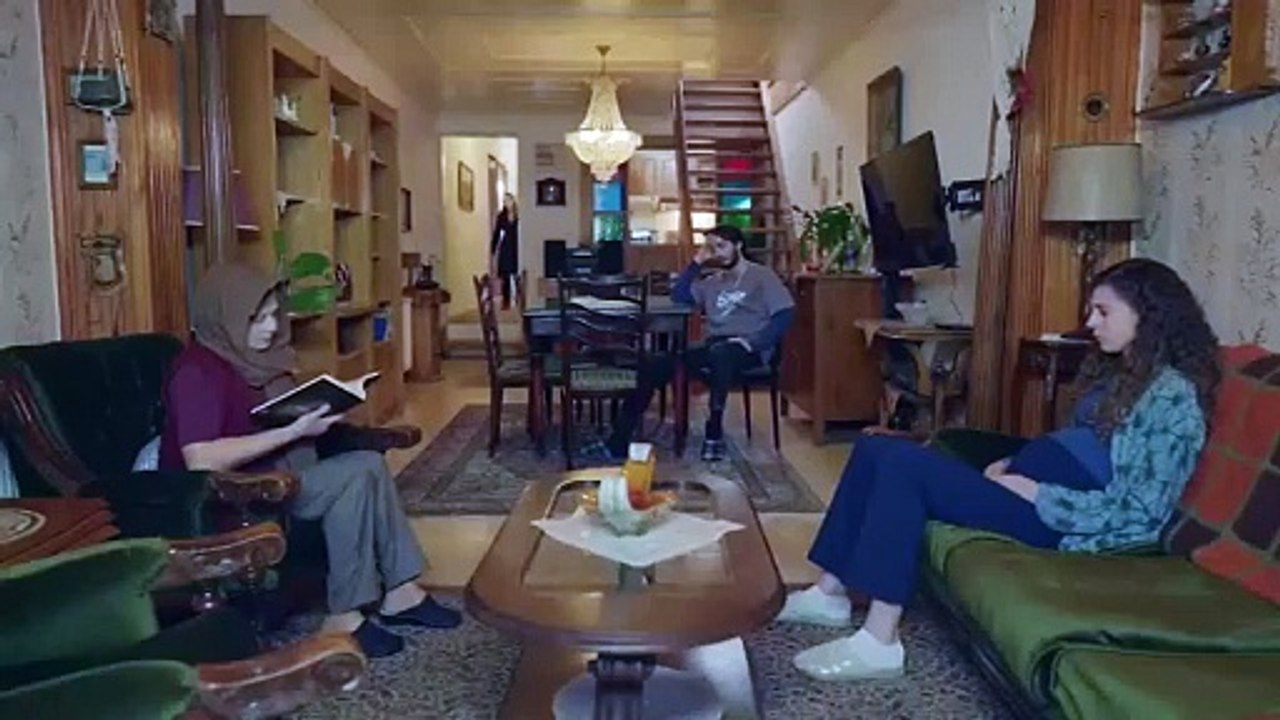 مسلسل غدار الحلقة 62 الثانية والستون مدبلجة HD