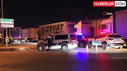 Ataşehir'de kontrolden çıkan tır park halindeki 2 tıra çarptı: 1 yaralı