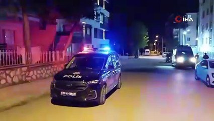 Okul bahçesinde bıçaklı saldırı