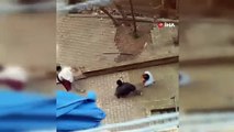 İnşaat işçileri suçüstü yakaladı; ''Çocuklarıma siz mi bakacaksınız'' deyip kaçtı