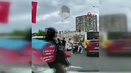 Küçükçekmece'de yol verme kavgası! Motosikletliler sürücüye saldırdı