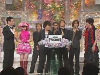 Aya Matsuura + Arashi [FNS] 05/12/2002