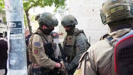 شاهد: ثلاثة حرجى في حادثة دهس في القدس ووسائل التواصل تتناقل لقطات تظهر العملية