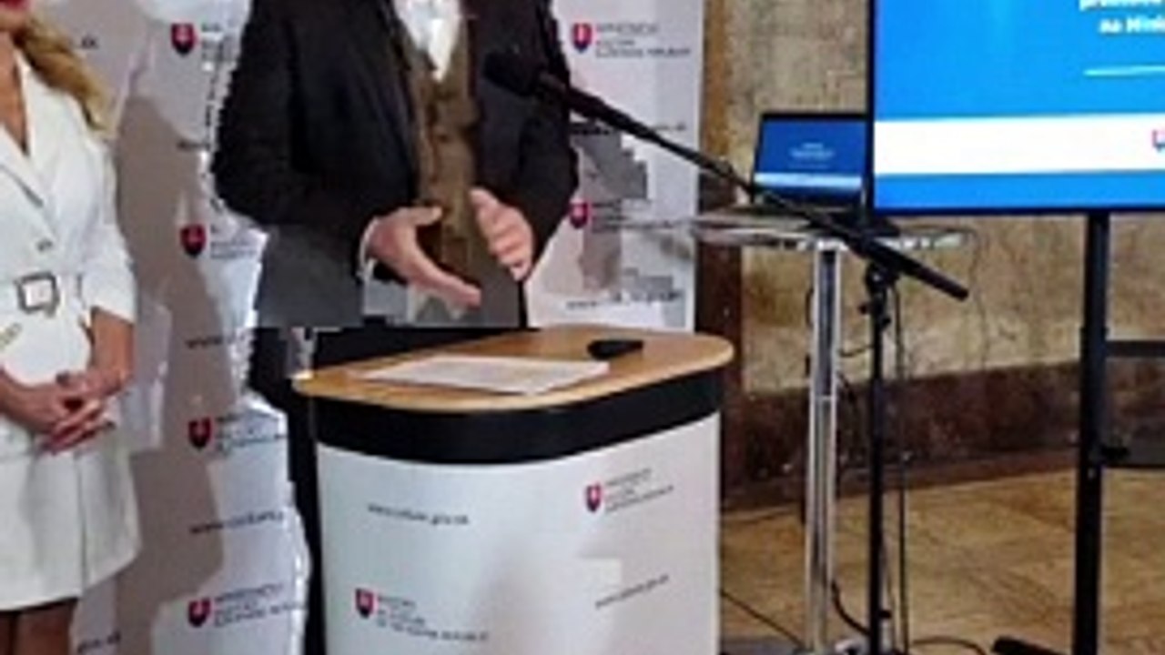 ZÁZNAM: Premiér: Zákon o zmenách v RTVS vláda prerokuje v stredu na výjazdovom rokovaní