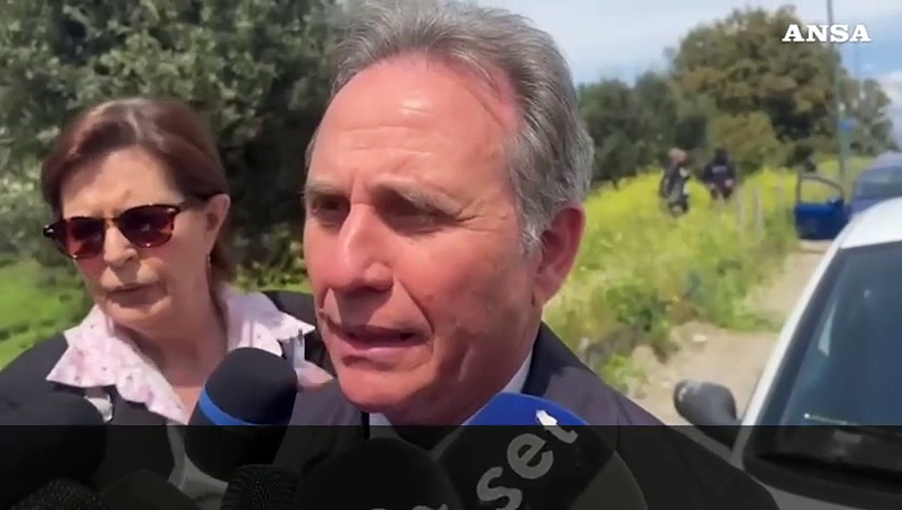 Bimbo ucciso dai pitbull, il sindaco di Eboli: "Era in braccio alla mamma"