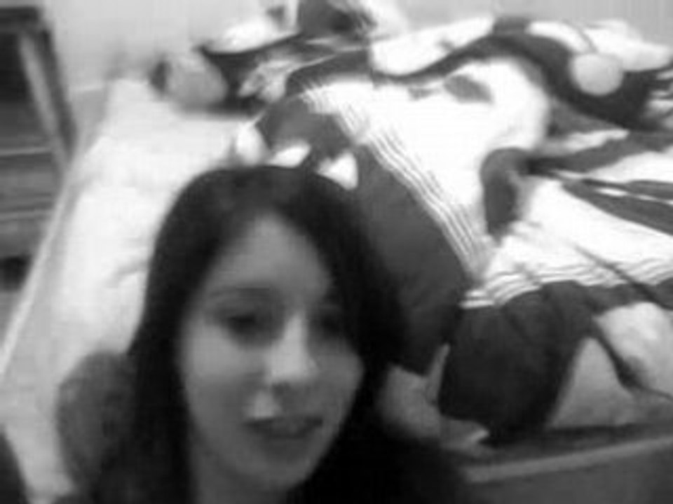 Hey c moi ac ma tite seur .