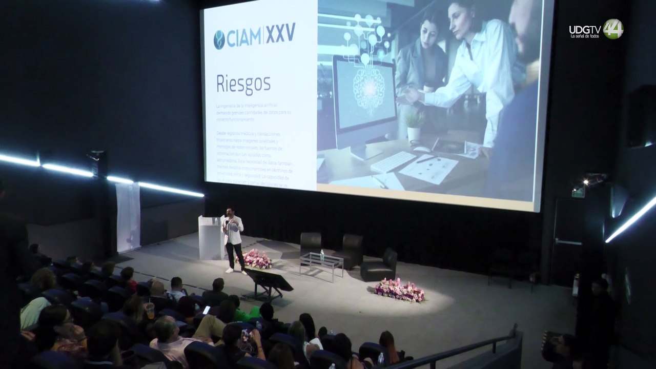 Abordan riesgos de la Inteligencia Artificial en datos biométricos en CIAM