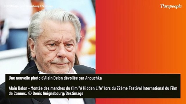 Une photo très récente et puissante d'Alain Delon dévoilée par Anouchka : Et à vos inquiétudes, il répond...