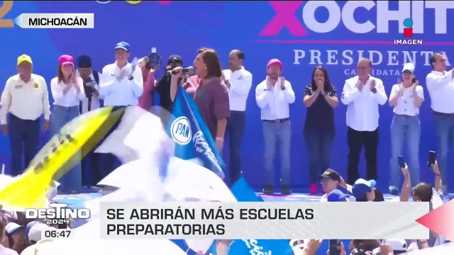 Xóchitl Gálvez se compromete a apoyar a los estudiantes de Michoacán y del país