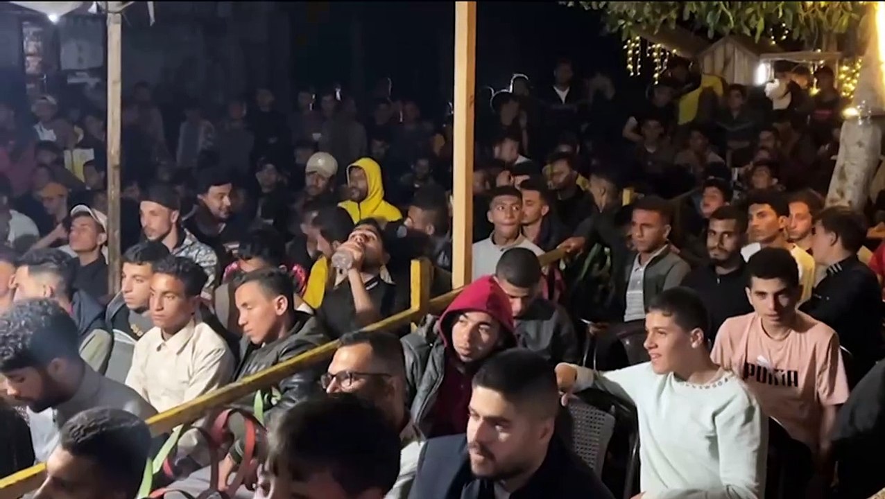 Hunderte Palästinenser schauen Barcelona gegen Real Madrid