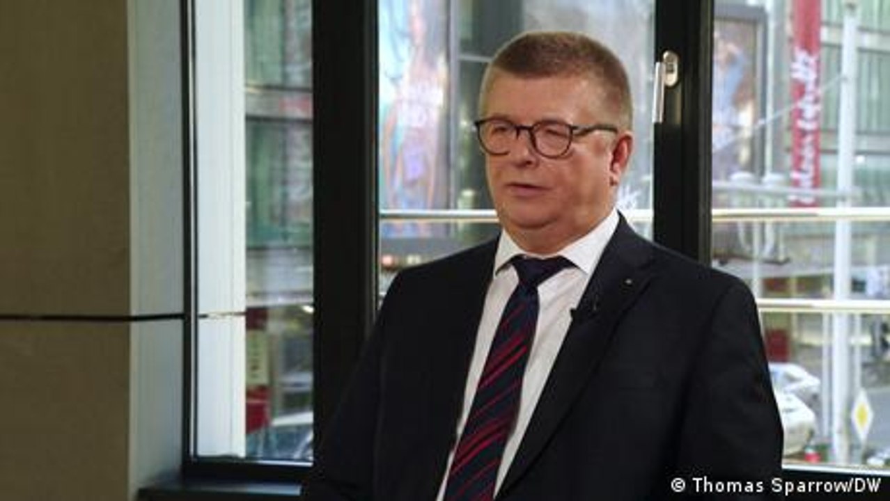 Haldenwang: 'Bedrohungssituation wie im Kalten Krieg'