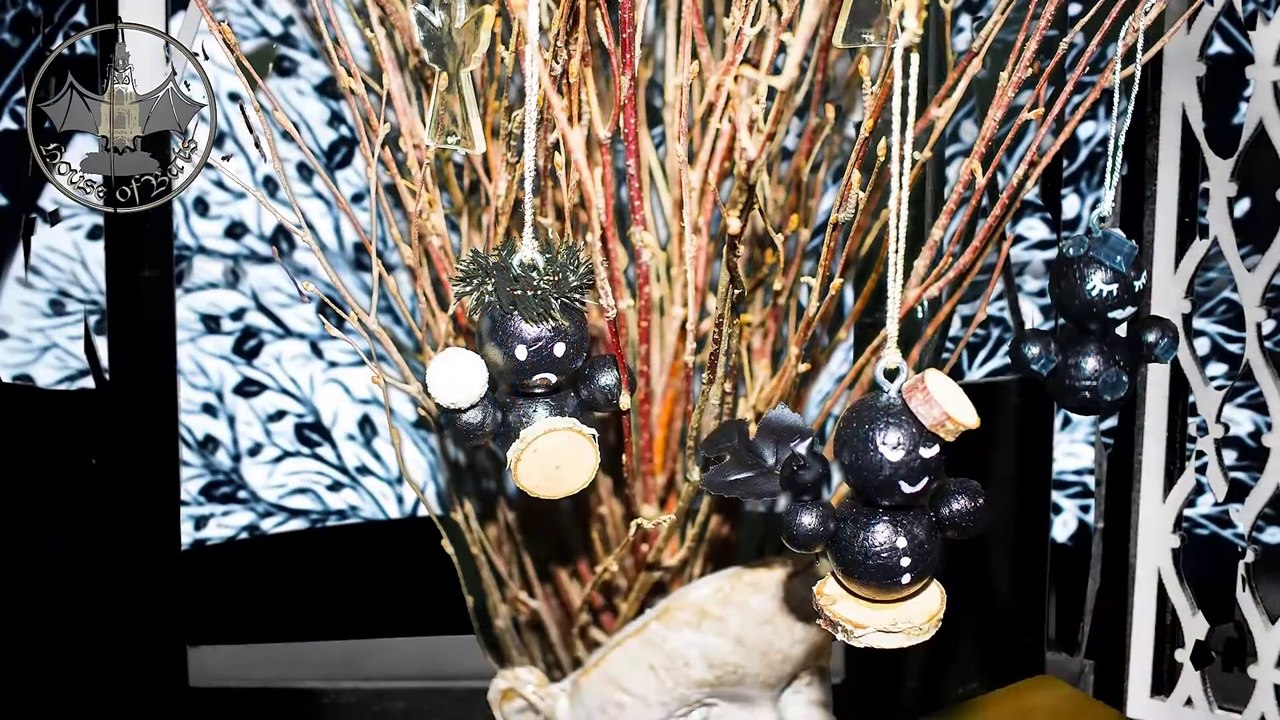 Schwarze Kobolde DIY – House of Bats