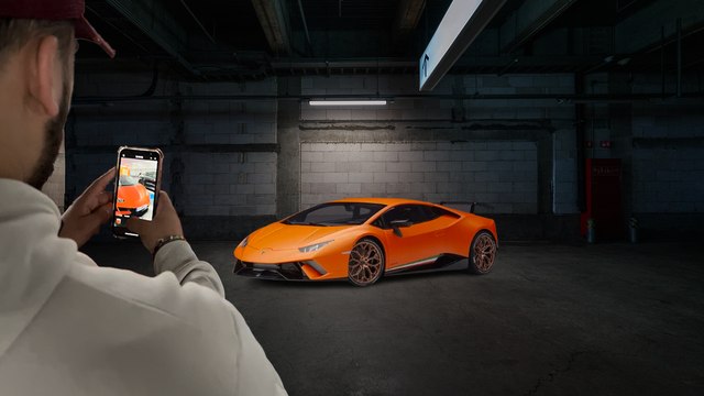 « On touche avec les yeux » : ces fans de voitures qui s'incrustent dans les parkings de luxe de Paris