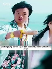 pria yang ingin pulang kampung ini tiba tiba di hadang oleh anak buahnya