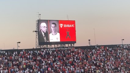 Minuto de silencio por Luis Gil