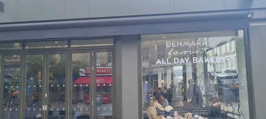 Another two and a half minutes of Northcote Road