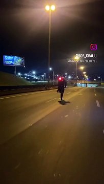 Influencer do DF tem moto apreendida após fazer manobras perigosas e filmar