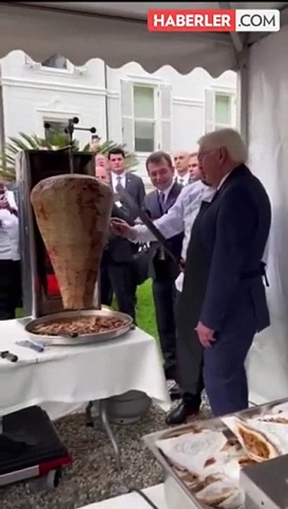 Almanya Cumhurbaşkanı Steinmeier, İstanbul ziyaretinde döner kesti