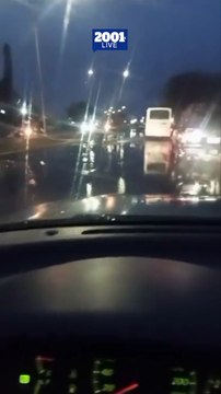 Las fuertes lluvias ️ dejó múltiples sectores de Maracaibo bajo el agua.