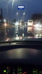 Las fuertes lluvias ️ dejó múltiples sectores de Maracaibo  bajo el agua.