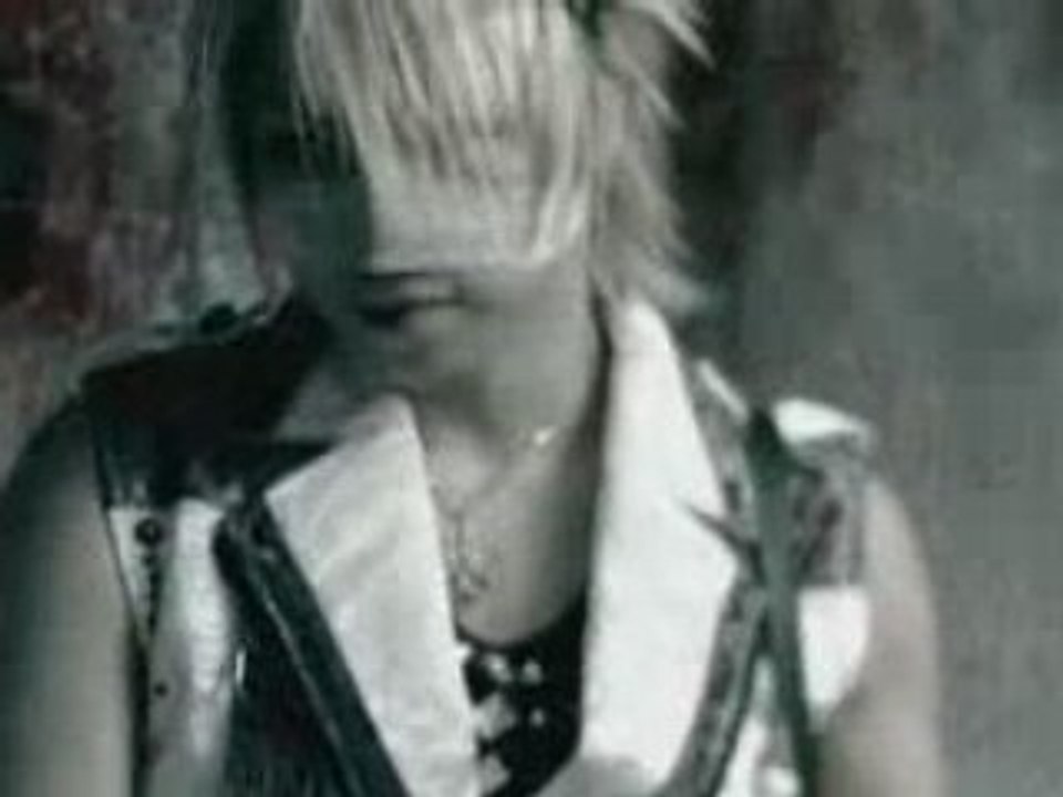 the GazettE - Guren (PV) [DVD]