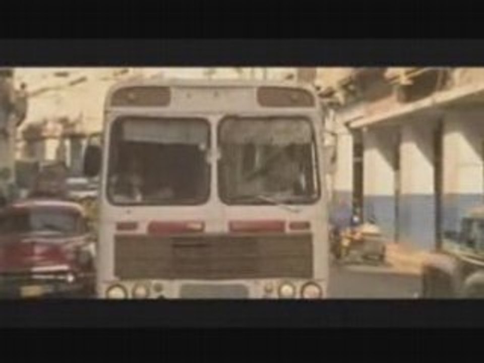 Louisy Joseph, son premier clip "Assis par Terre"