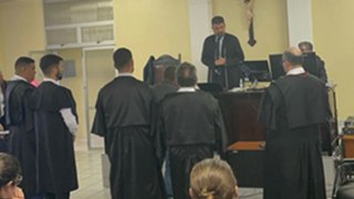 Réu, preso há 2 anos, acusado de homicídio qualificado é absolvido, no Tribunal do Júri, em Cajazeiras
