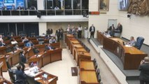 Acalorada discusión en el pleno de la Asamblea por aprobación de actas