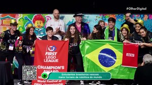 Estudantes brasileiros vencem maior torneio de robótica do mundo