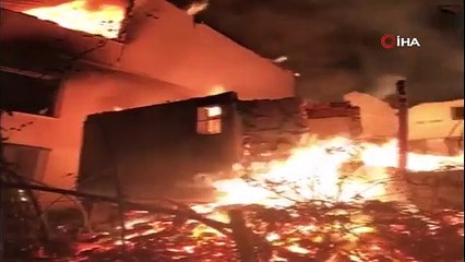 Kastamonu'da yangın: 2 ev kullanılamaz hale geldi