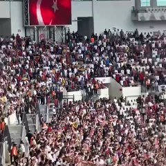 Amedspor maçında İstiklal Marşı alkışlandı